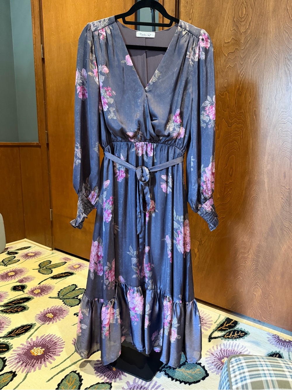 Stella Sky ✨ Floral Long Sleeve Midi Dress - Pink and Grayish Lavender